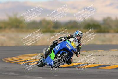 media/Oct-30-2022-CVMA (Sun) [[fb421c3cec]]/Race 6 500 Supersport-350 Supersport/